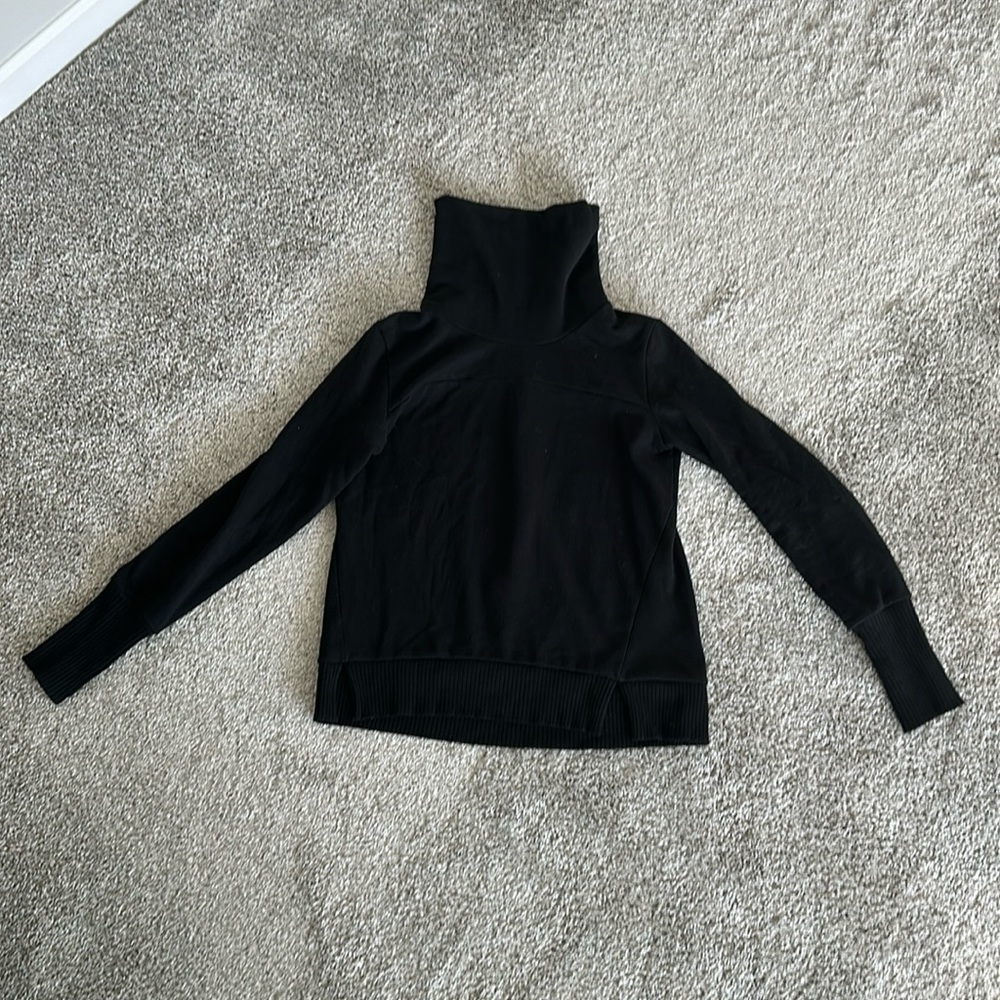 Alo mock neck sweatshirt size small